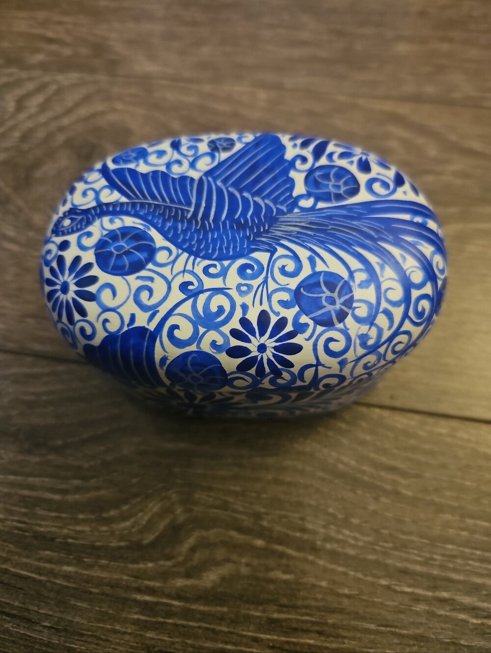 Hand-Painted Blue and White Decorative Porcelain Trinket Box Xantico MEXICO